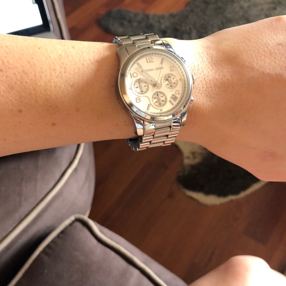Michael kors watch - Picture 5 of 5